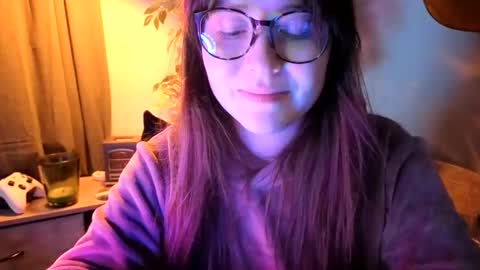 Snapshot of pillogoddess chatting on 05/30/26, 06:21 PilloGoddess online show from 05/30/26, 06:21