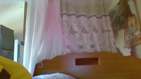 pinah1997 online show from 06/08/26, 10:04