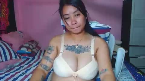 Snapshot of pinay_hotkisses chatting on 01/12/25, 12:44 rio online show from 01/12/25, 12:44