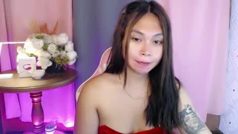 Snapshot of pinay_jenxx chatting on 05/15/26, 11:56 Jen online show from 05/15/26, 11:56