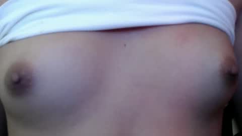 Snapshot of pinay_julia chatting on 11/03/25, 10:27 Julia rain online show from 11/03/25, 10:27