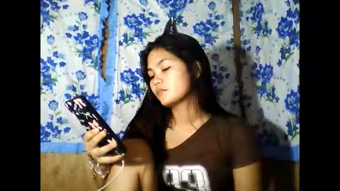 Snapshot of pinay_just18th chatting on 04/28/26, 01:04 pinay_just18th online show from 04/28/26, 01:04