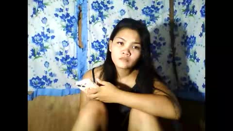 Snapshot of pinay_just18th chatting on 05/02/26, 02:05 pinay_just18th online show from 05/02/26, 02:05