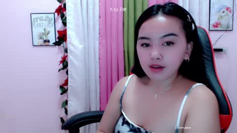 pinay_nica online show from 12/18/24, 01:12