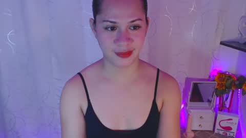 Snapshot of pinay_shawnx chatting on 12/19/24, 12:12 pinay_shawnx online show from 12/19/24, 12:12