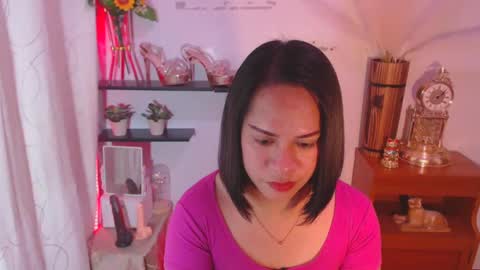 Snapshot of pinay_shawnx chatting on 02/10/25, 12:19 pinay_shawnx online show from 02/10/25, 12:19