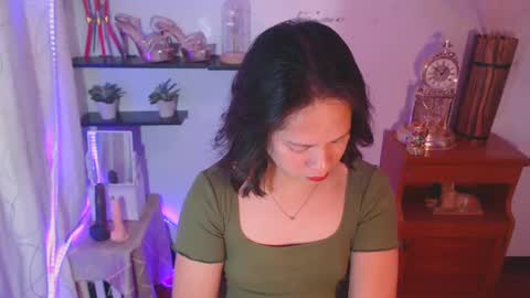 Snapshot of pinay_shawnx chatting on 02/27/25, 10:42 pinay_shawnx online show from 02/27/25, 10:42