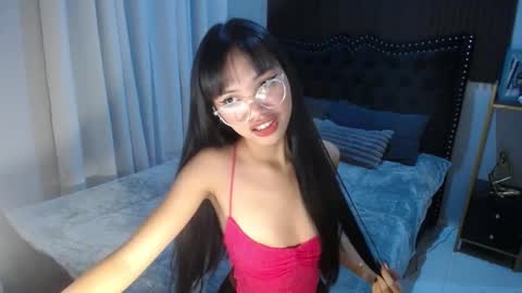 Snapshot of pinay_slutx chatting on 02/23/25, 04:57 dee online show from 02/23/25, 04:57