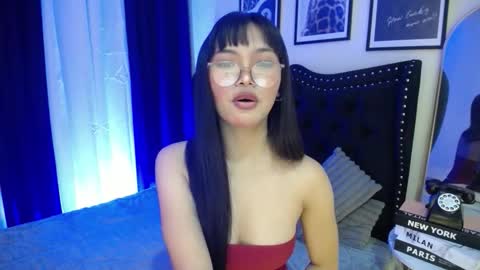 Snapshot of pinay_slutx chatting on 11/26/25, 09:38 dee online show from 11/26/25, 09:38