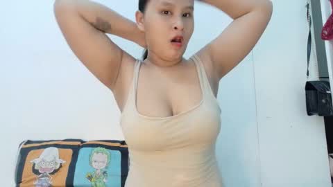 Snapshot of pinaybigboobs_69 chatting on 10/15/25, 05:51 just call me rose online show from 10/15/25, 05:51
