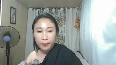 yumie  online show from 04/30/26, 10:54