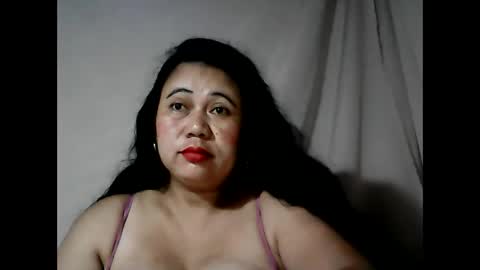 pinaymama12345 online show from 01/22/25, 10:48