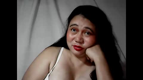 pinaymama12345 online show from 10/13/25, 10:54