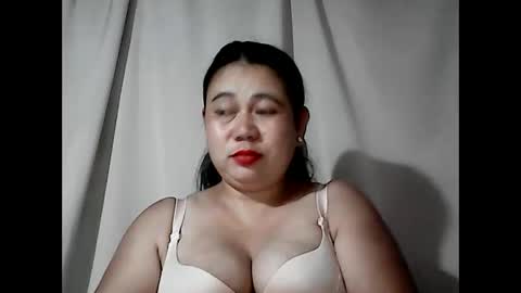 Snapshot of pinaymama12345 chatting on 04/10/26, 10:14 pinaymama12345 online show from 04/10/26, 10:14