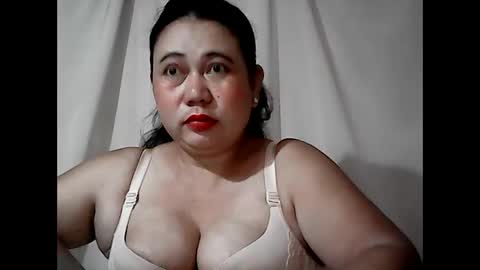 Snapshot of pinaymama12345 chatting on 05/03/26, 11:22 pinaymama12345 online show from 05/03/26, 11:22