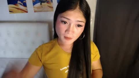 Snapshot of pinaymelanie chatting on 06/13/26, 11:35 pinaymelanie online show from 06/13/26, 11:35