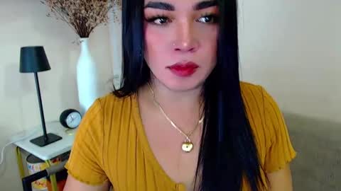 Snapshot of pinaymorena69 chatting on 01/31/25, 09:48 Just cath  online show from 01/31/25, 09:48