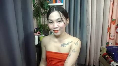 Snapshot of pinaymorena_stephanie chatting on 07/05/26, 10:44 pinaymorena_stephanie online show from 07/05/26, 10:44