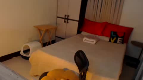 PinaySluttyAira online show from 04/17/26, 02:25