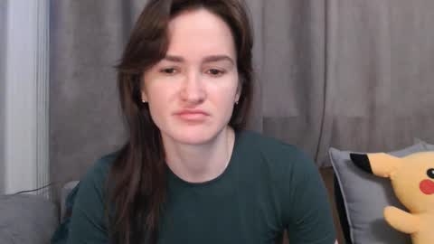 Snapshot of pineapple__mood chatting on 01/02/25, 12:03 online show from 01/02/25, 12:03