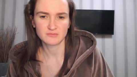 Snapshot of pineapple__mood chatting on 01/05/25, 04:06 online show from 01/05/25, 04:06