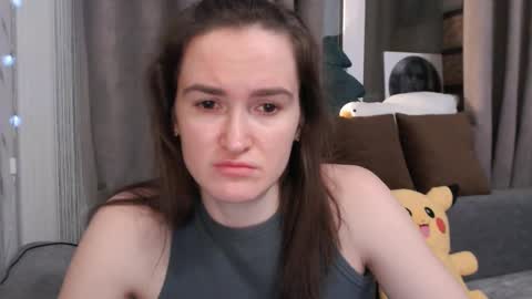 Snapshot of pineapple__mood chatting on 01/07/25, 06:14 online show from 01/07/25, 06:14