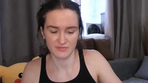 Snapshot of pineapple__mood chatting on 01/09/25, 12:09 online show from 01/09/25, 12:09