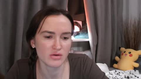 Snapshot of pineapple__mood chatting on 01/15/25, 06:19 online show from 01/15/25, 06:19
