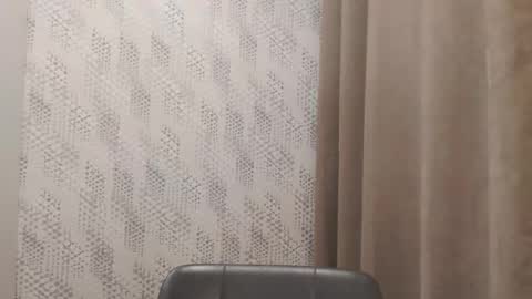 Snapshot of pineapple__mood chatting on 02/03/25, 05:46 online show from 02/03/25, 05:46