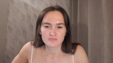 Snapshot of pineapple__mood chatting on 03/09/25, 06:11 online show from 03/09/25, 06:11
