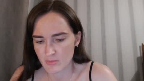 Snapshot of pineapple__mood chatting on 09/10/25, 06:41 online show from 09/10/25, 06:41