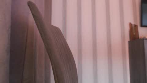 Snapshot of pineapple__mood chatting on 09/20/25, 06:14 online show from 09/20/25, 06:14