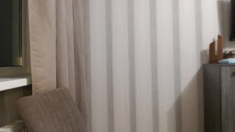       online show from 10/27/25, 06:45