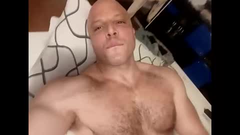 pineapplemarco online show from 04/20/26, 10:22