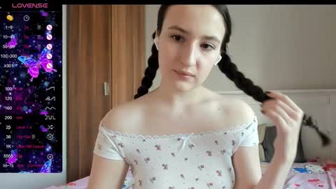 pingviluly online show from 10/22/25, 06:24