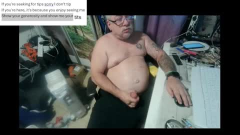pini_z online show from 02/11/25, 08:42