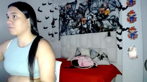 Snapshot of pink__tiffany chatting on 10/19/25, 07:47 tiffany online show from 10/19/25, 07:47