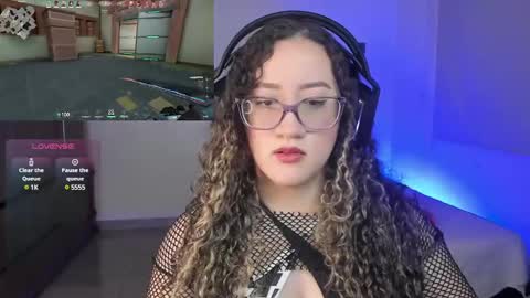Snapshot of pink_angell chatting on 12/30/24, 11:38 Emilly Santis online show from 12/30/24, 11:38