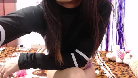 pink_love_25 online show from 04/02/26, 07:06