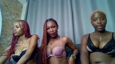 Snapshot of pink_nova chatting on 07/09/26, 09:52 pinkyy online show from 07/09/26, 09:52