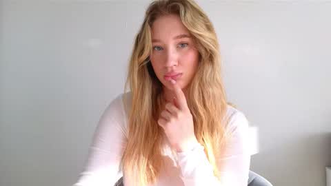   online show from 09/20/25, 02:45