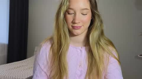   online show from 10/02/25, 03:46