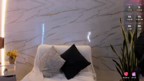 pink_secret online show from 04/01/26, 01:41