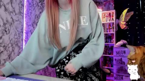 Saly online show from 02/19/26, 10:44