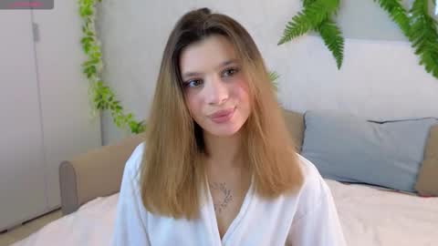 Adele online show from 03/17/26, 08:06