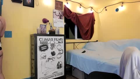 Virginity smiles online show from 09/16/25, 08:15