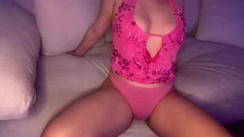 pinkaura7 online show from 05/01/26, 02:49