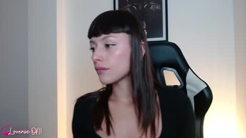 Snapshot of pinkcatlive chatting on 12/03/24, 01:08 Emily online show from 12/03/24, 01:08