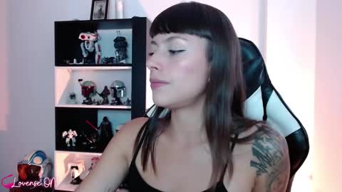 Snapshot of pinkcatlive chatting on 03/04/25, 09:11 Emily online show from 03/04/25, 09:11