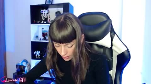 Snapshot of pinkcatlive chatting on 03/06/25, 08:27 Emily online show from 03/06/25, 08:27